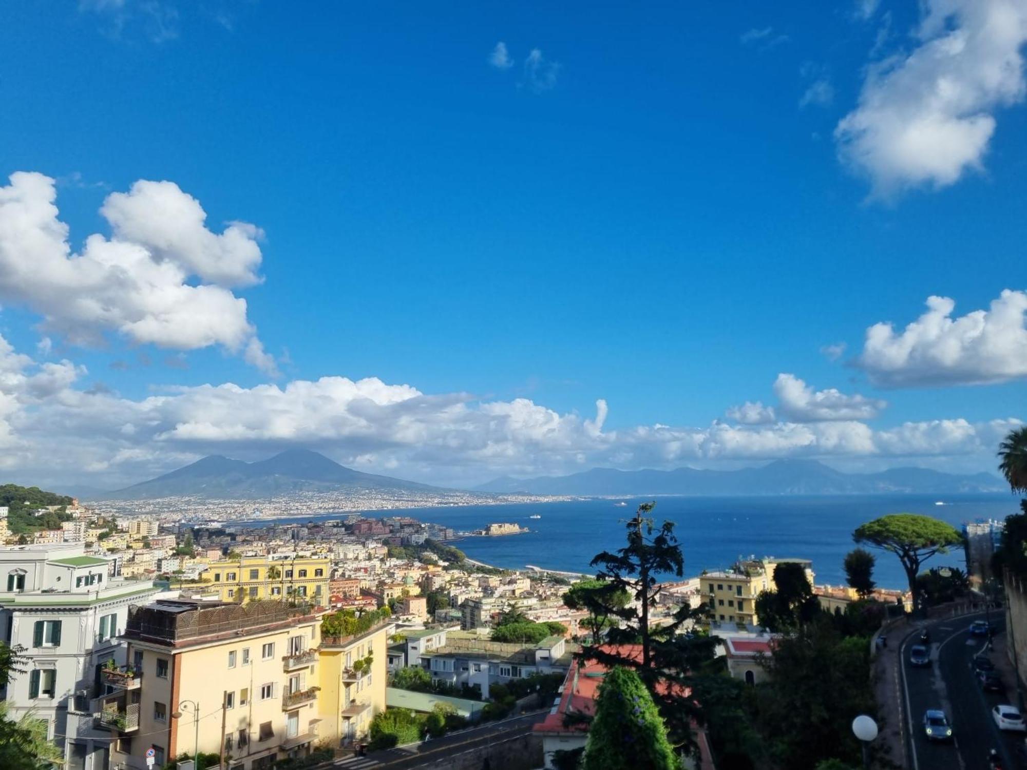 Niluna Napoli Esterno foto